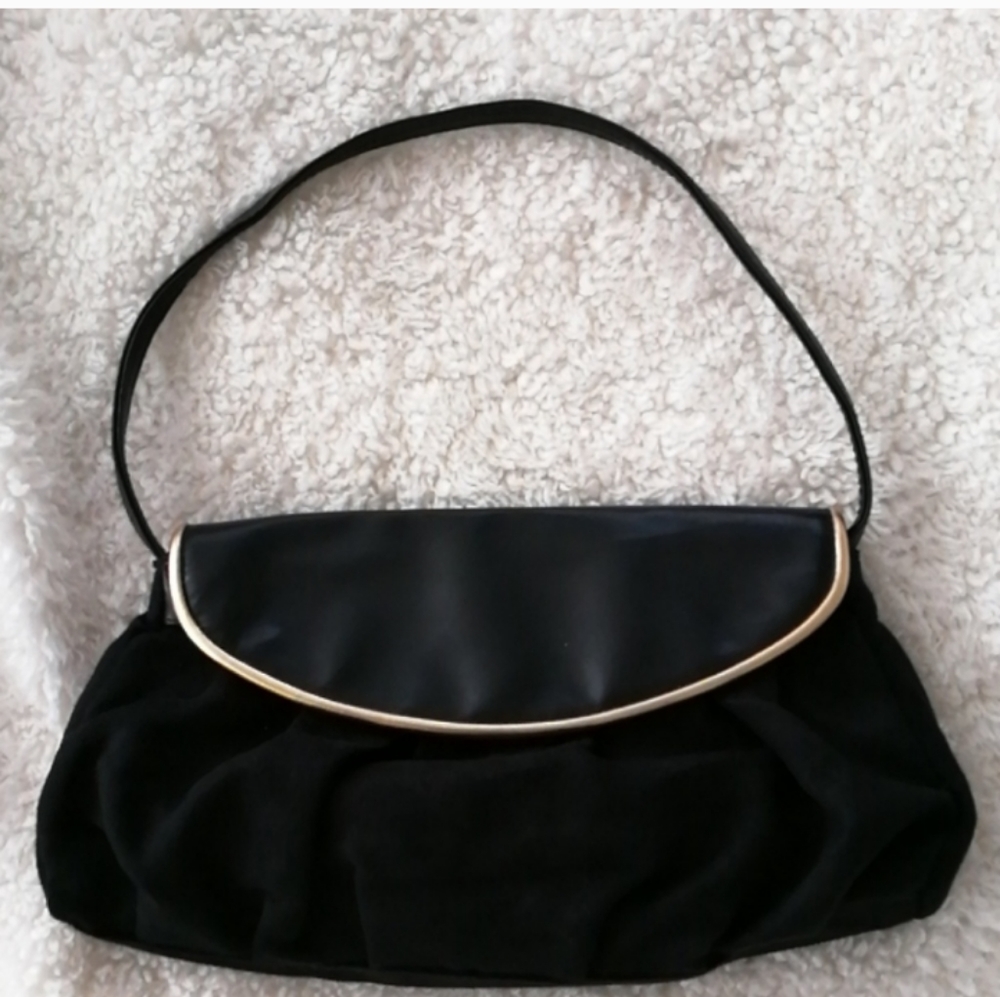 2 for 1 price! VS Bags